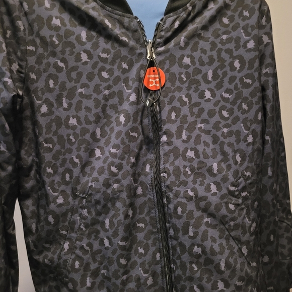 Skechers leopard print reversable windbreaker - Picture 2 of 5
